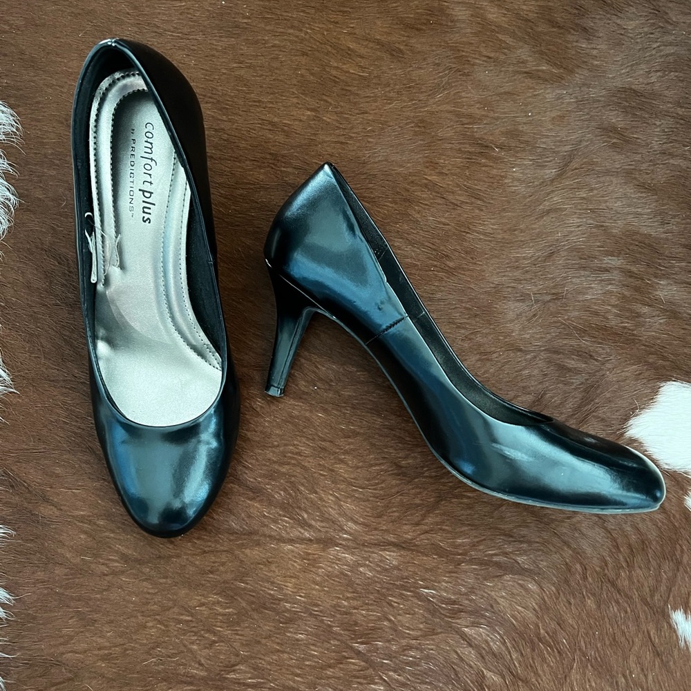 Black Comfort Plus Round Toe